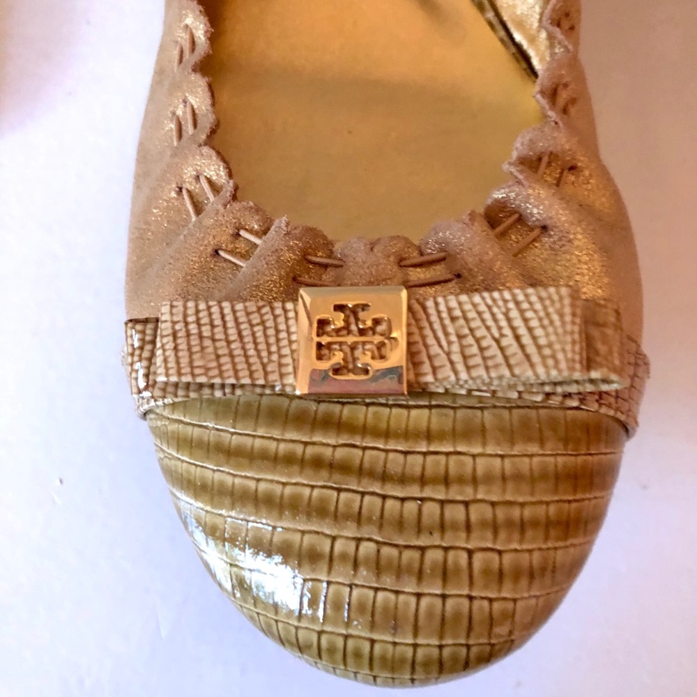 NIB, Tory Burch Gold/Khaki flats - Picture 1 of 5